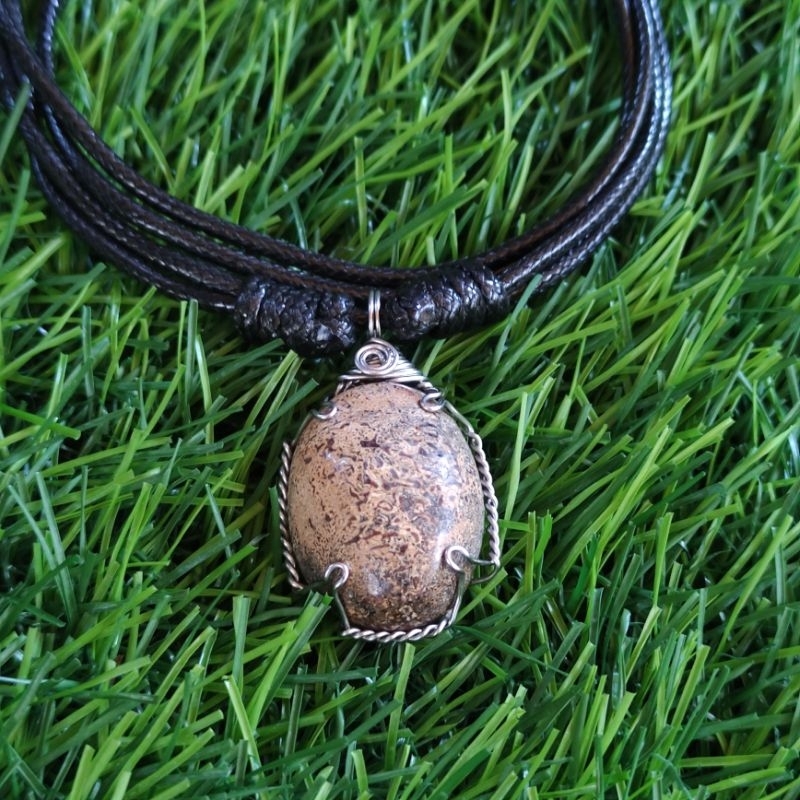 kalung etnik liontin batu wisa Banten natural