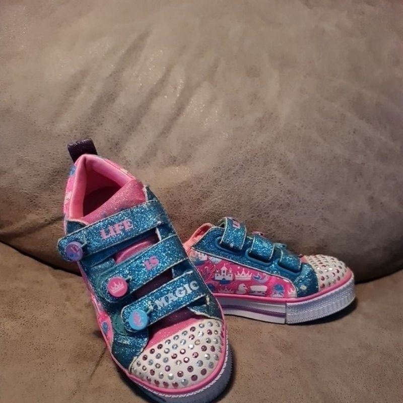 Sepatu SKECHERS ASLI ORI dari Counter second preloved