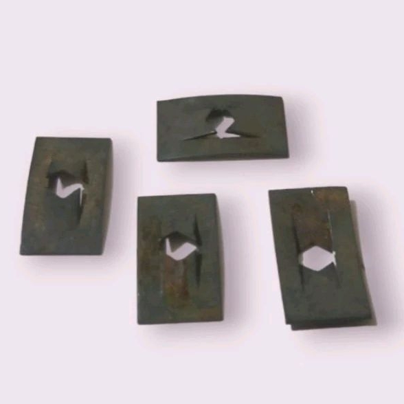 Klip Clip Kleman Klem Penjepit Emblem Box Bok Aki Tepong Aki Honda Gl100 Gl125 GL Pro Gl Max Cb100 C