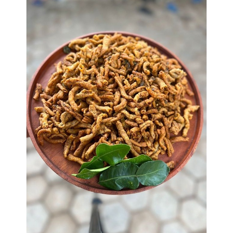 

KODE QJQ162 Kripik usus pedas daun jeruk 25gr