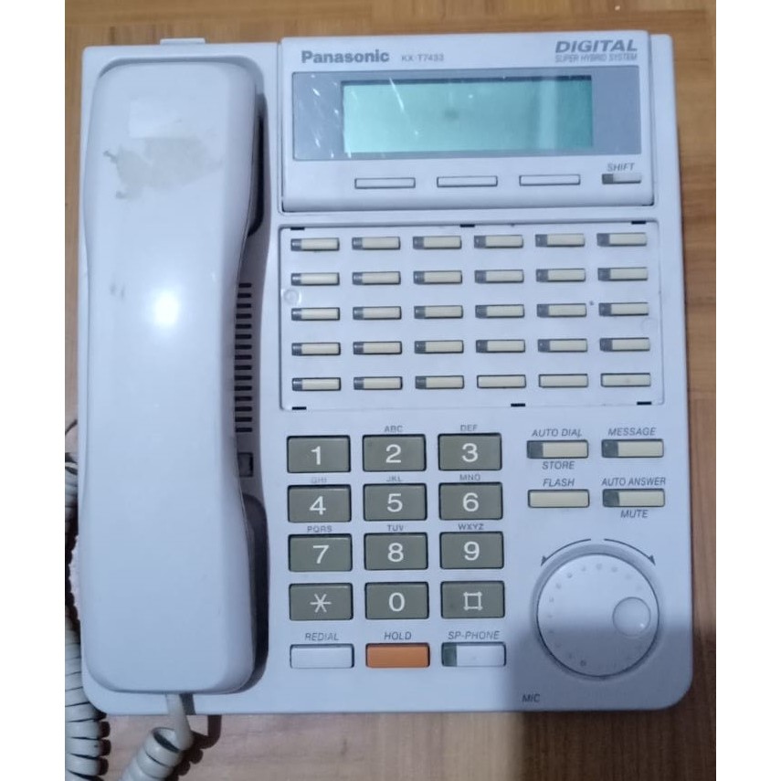 PESAWAT TELEPON PANASONIC KX-T7433