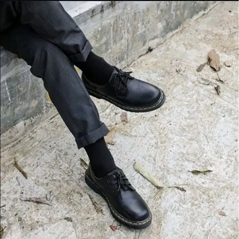 FOLKHAD Sepatu Docmart Low Black Unisex Original Branded FOLKHAD