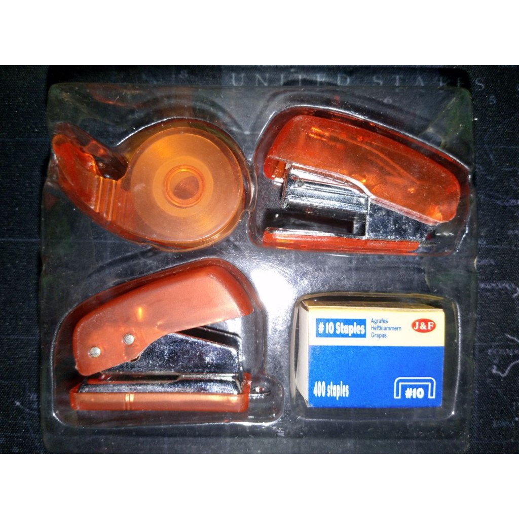 

CUCI GUDANG 4PCS STATIONERY SET Hekter / Stapler Mini