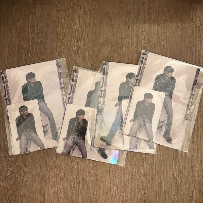 POB WEVERSE GOLDEN JUNGKOOK