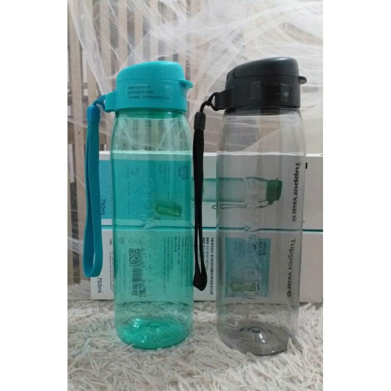 H2GO TUPPERWARE BOTOL 750 ML SEBENING CRYSTAL