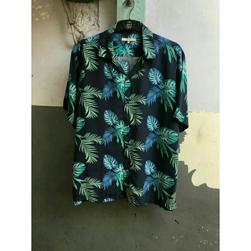 kemeja topten floral relaxed preloved