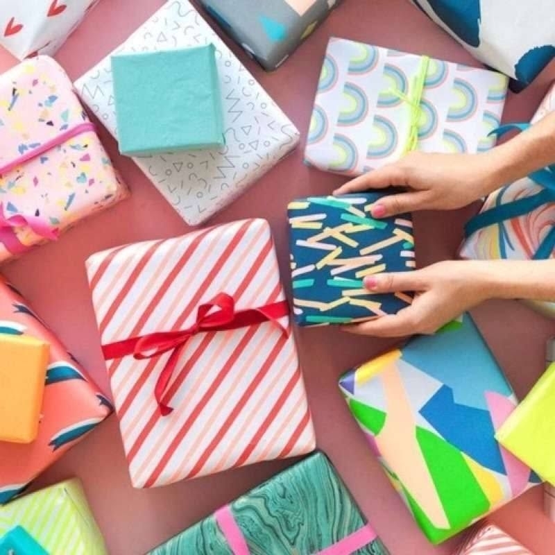 

TAMBAHAN BUNGKUS KADO + KARTU UCAPAN