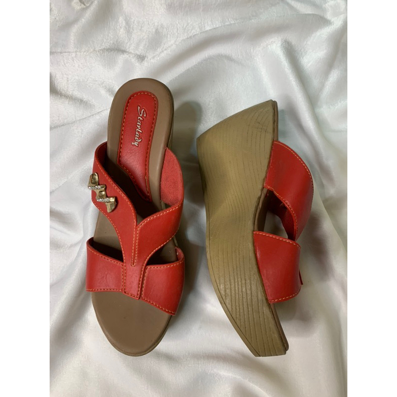 wedges (preloved)