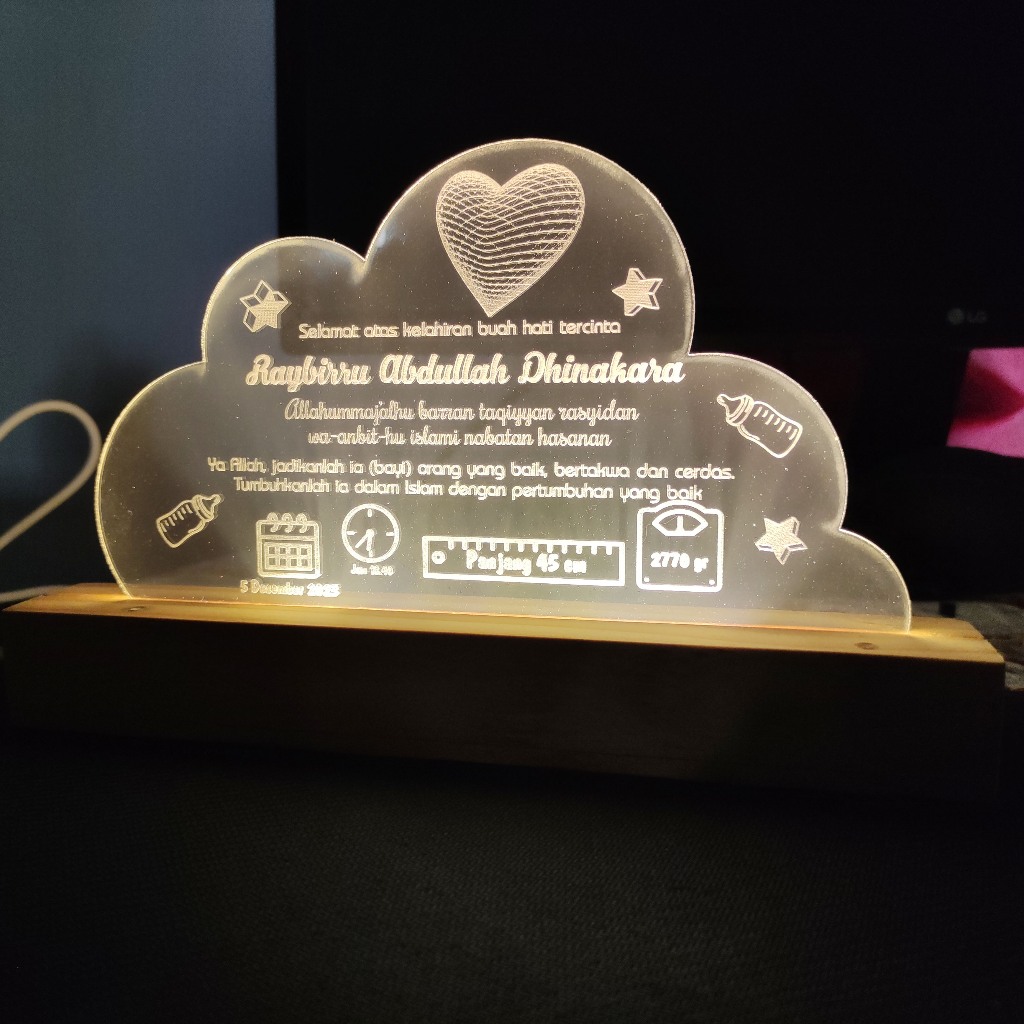 UCAPAN AKRILIK BERCAHAYA ULTAH ATAU NIKAHAN