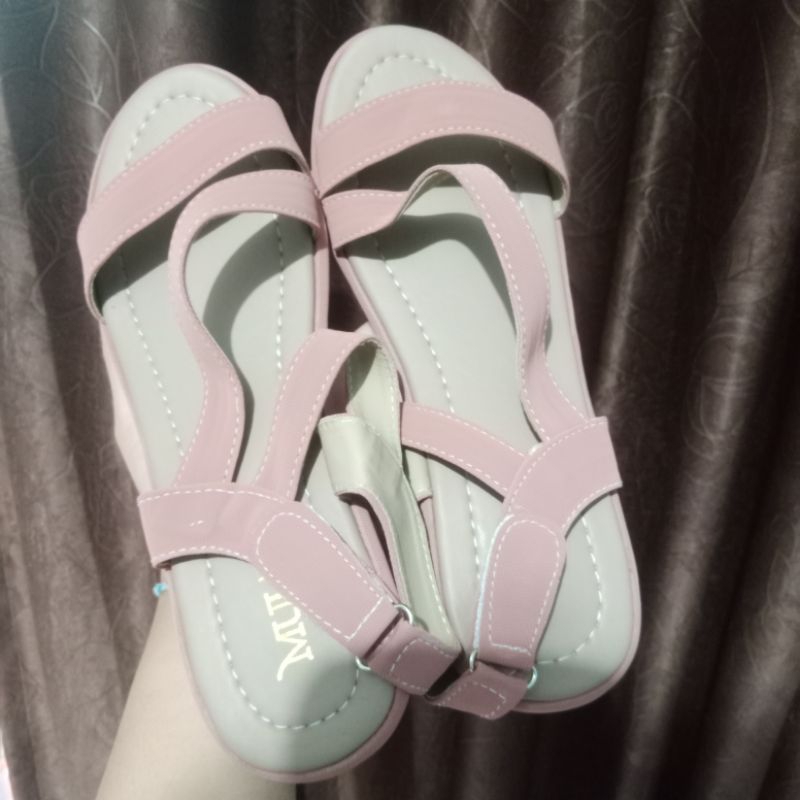 PRELOVED WEDGES