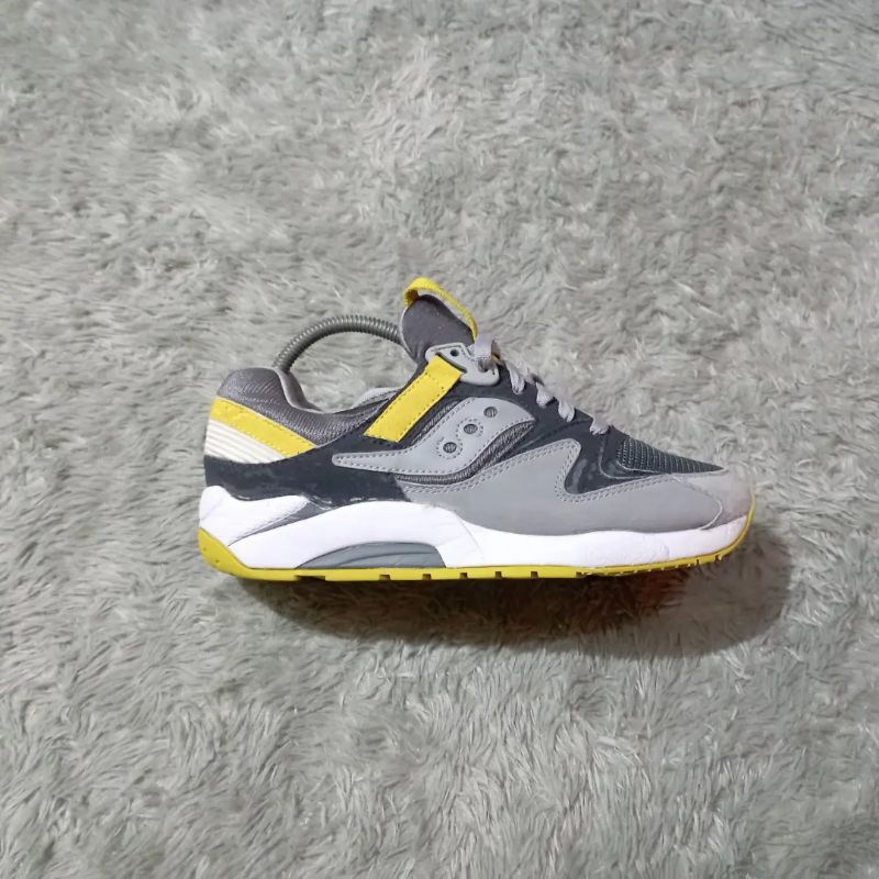 Saucony grid 9000 (by request)