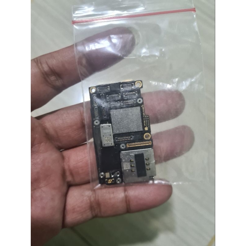 mesin iphone 11 pro 64 gb lock