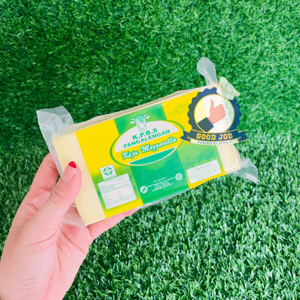 

KPBS Keju Mozzarella 250 g Halal | Keju Blok Pangalengan.