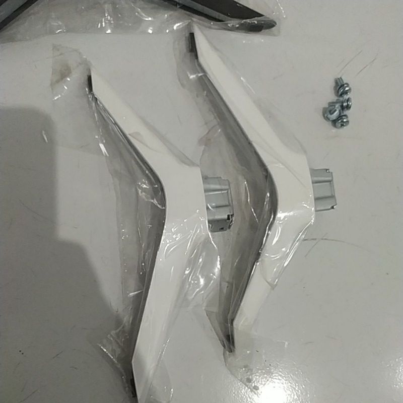 kaki/ stan / dudukan tv sharp aquos 32inch original copotan