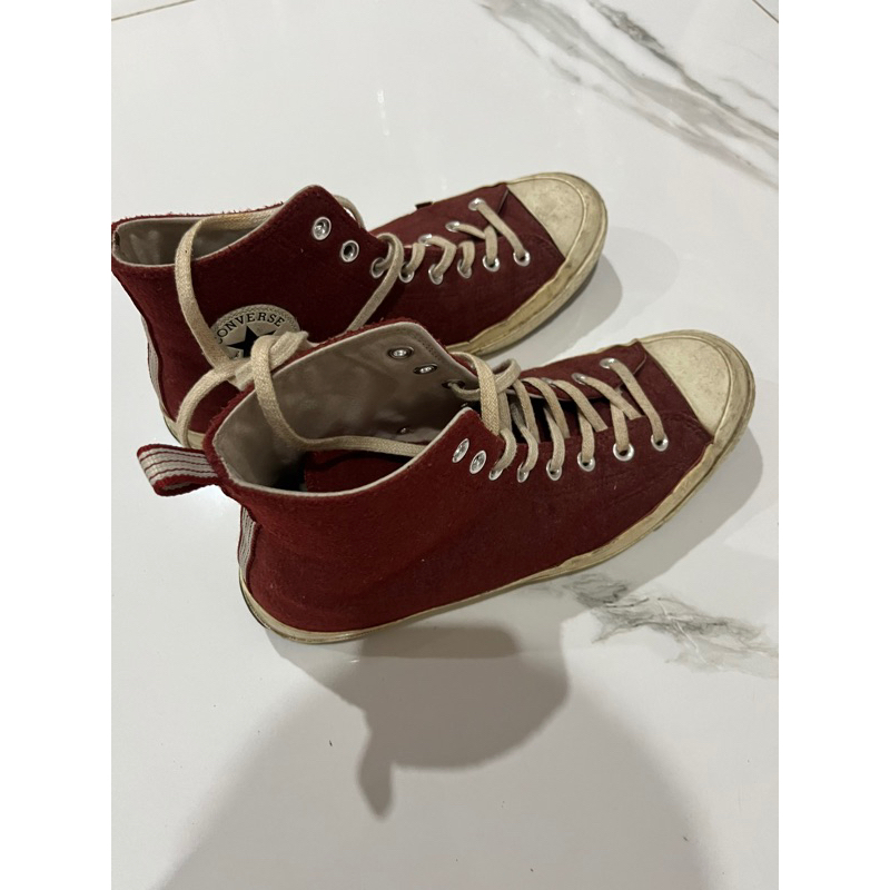 converse maroon