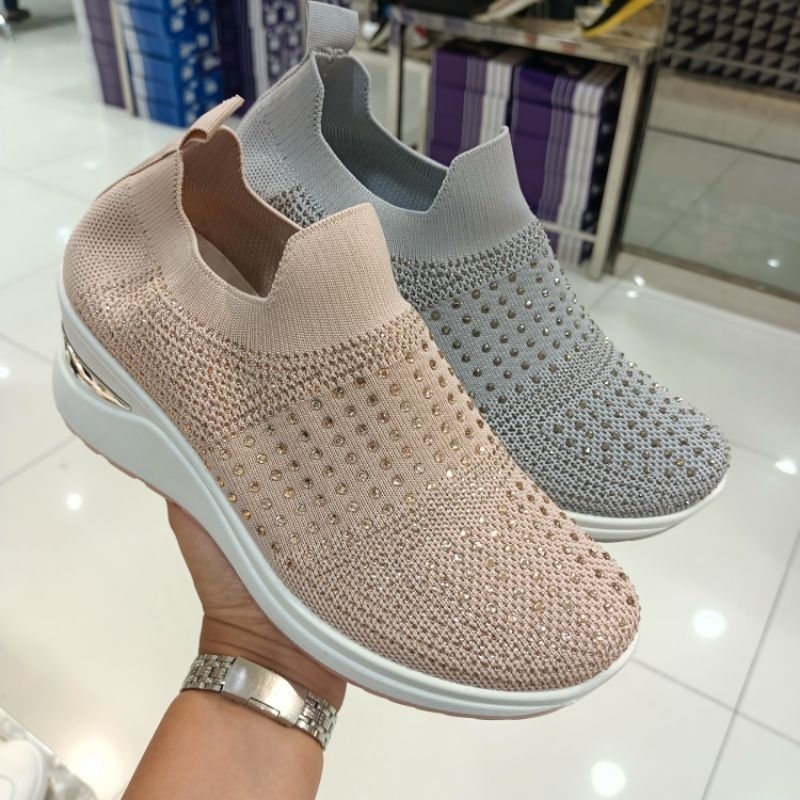 LAVIOLA sepatu wanita slip on bahan rajut size 36-40