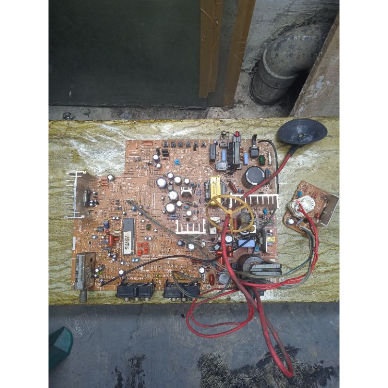 mesin tv LG super slim 29 inchi EW gambling tau hidup/mati