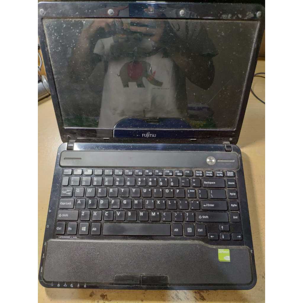 Fujitsu LH 532 Core i7 3632QM | Nvidia GT 630M Premium Laptop