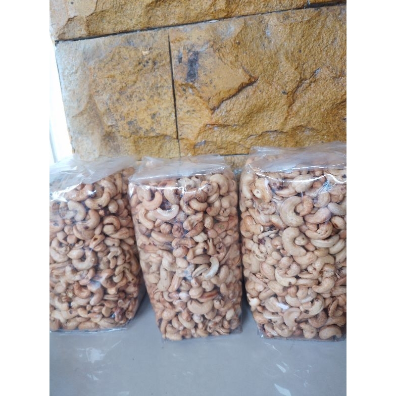 

KACANG MENTE/MEDE UTUH GRADE A 1kg