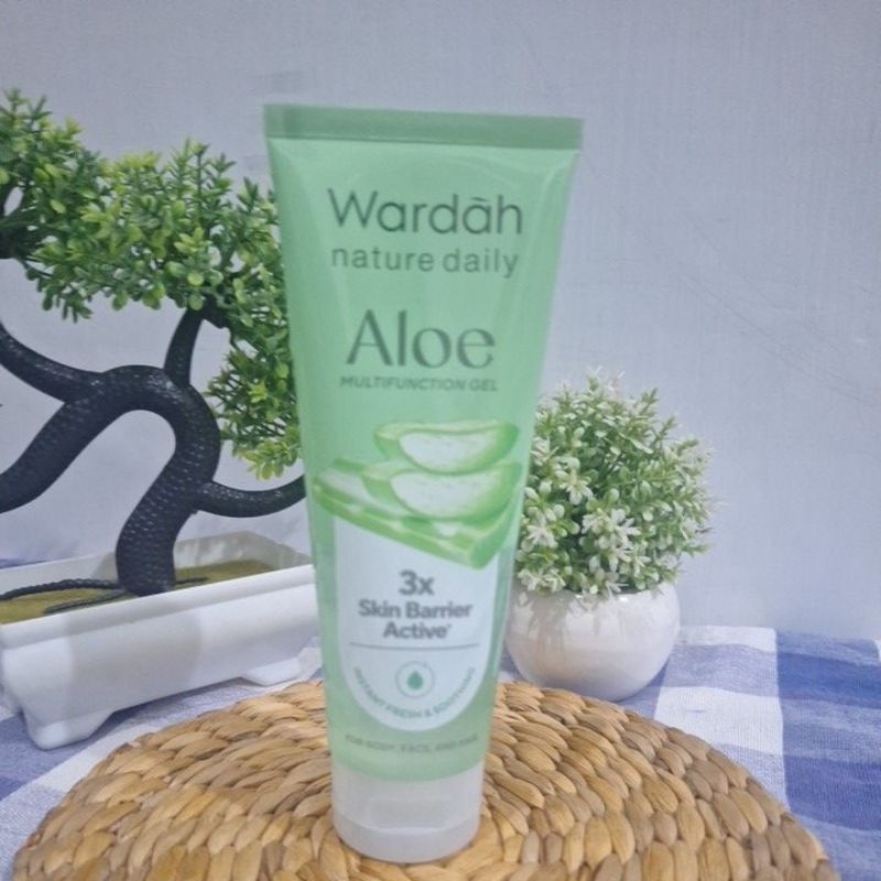 Wardah Nature Daily Aloe Gel