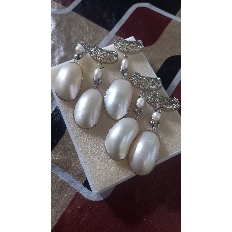 liontin kulit kerang tiram kombinasi mutiara air tawar