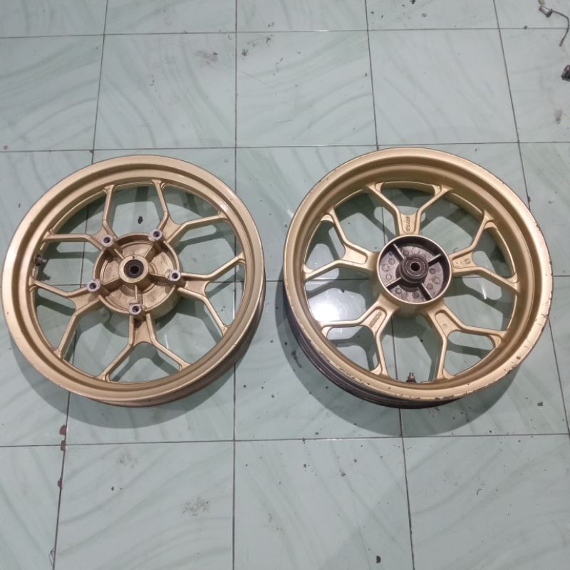 velk vrossi r15v2 bekas