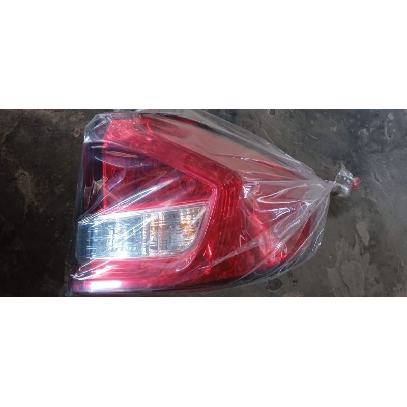 stoplamp lampu belakang ertiga 2023 original