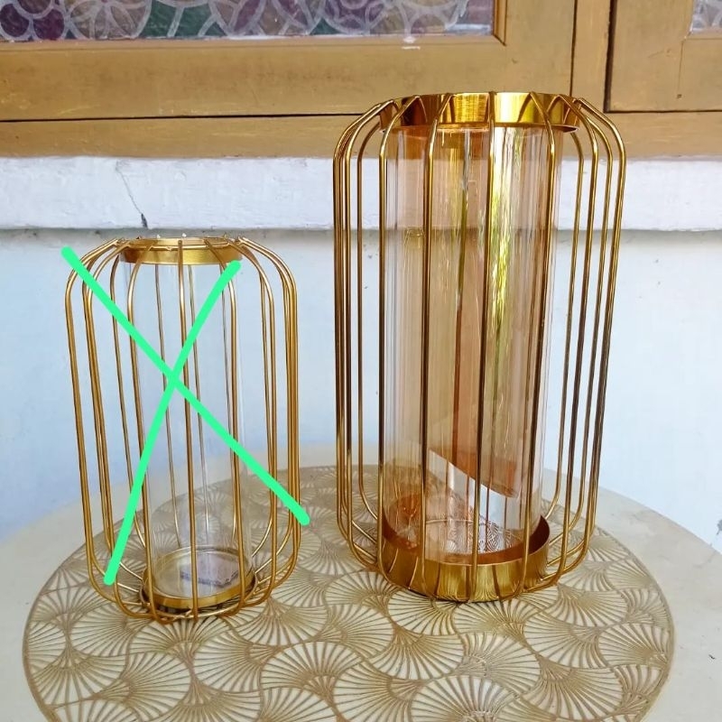 vas bunga gold besar