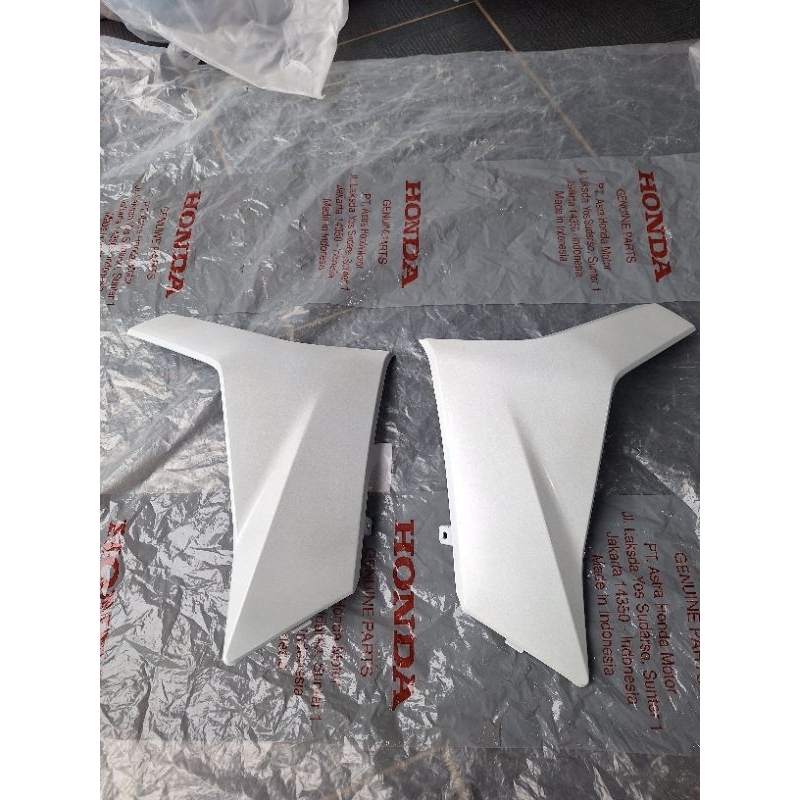 cover l r floor side dek bawah samping vario 160 k2s putih