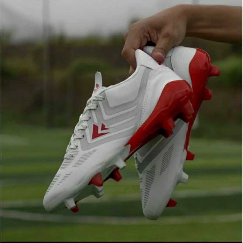 Sepatu Sepak bola Tiki Taka Sevspo