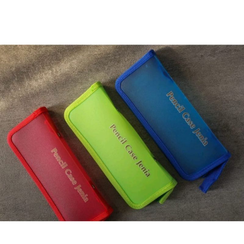

Kotak Pensil Resleting Jenia