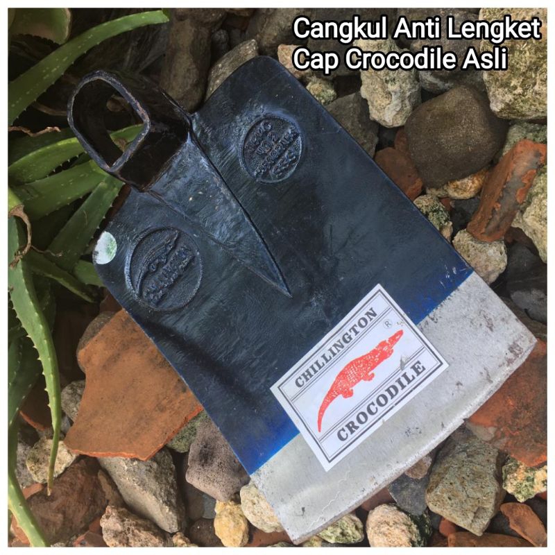 Cangkul Baja Cap Buaya-Pacul Sawah Anti Lengket-Cangkul Tanah Serbaguna-Cangkul Buaya Asli
