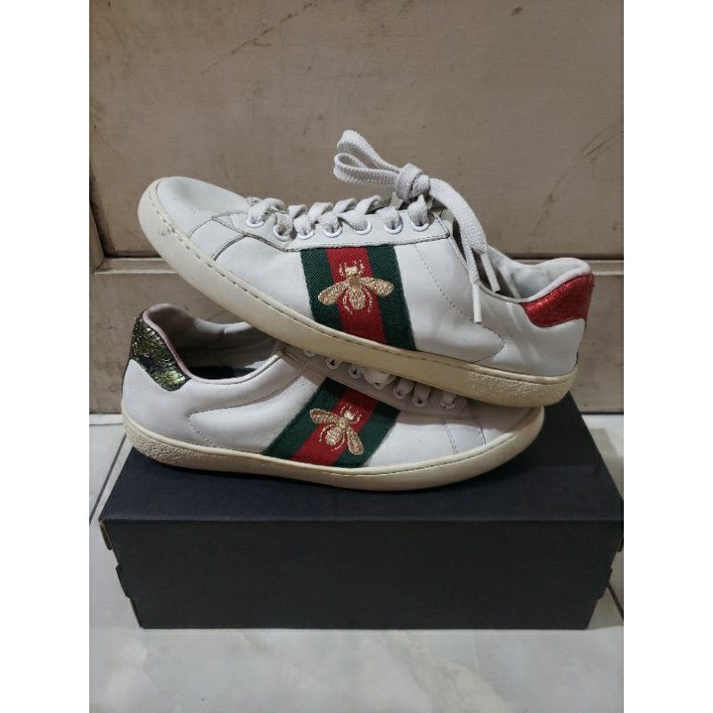 sepatu gucci second