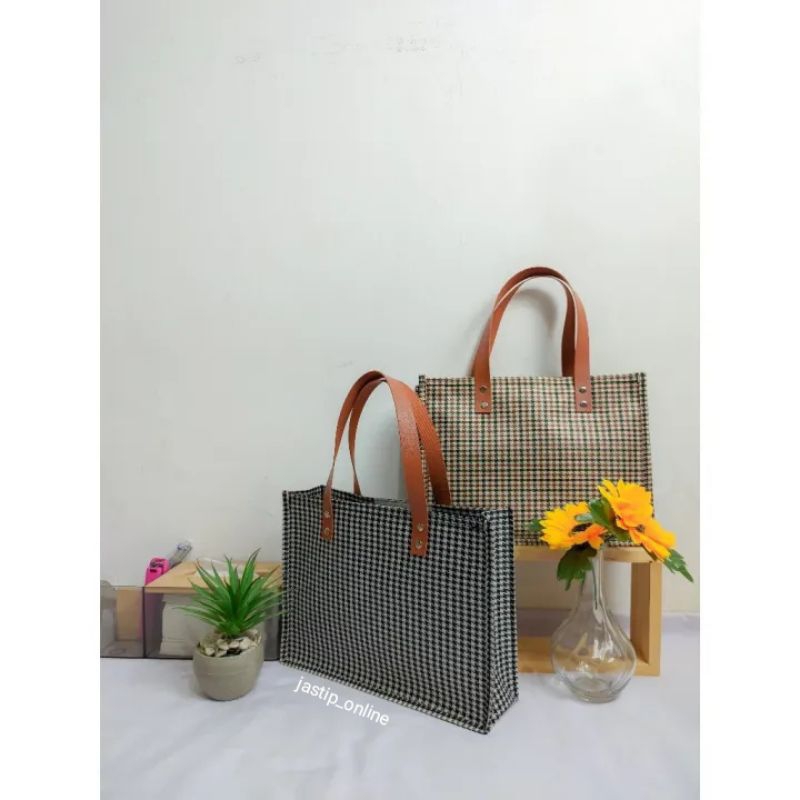 

TAS VINTAGE DOLBY BATIK/ TAS KOTAK SIMPLE TAS SOUVENIR DAN GOODY BAG