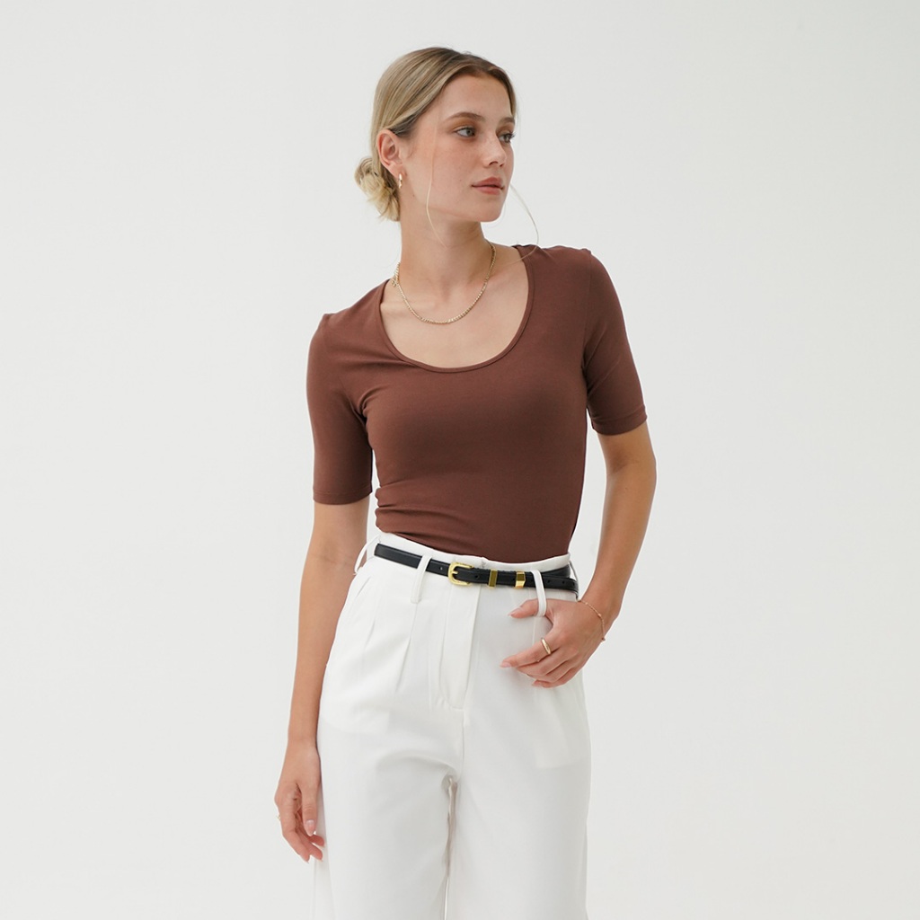 Mississippi Kaos U-Neck Wanita Lengan Pendek Premium LIN000385M Coklat