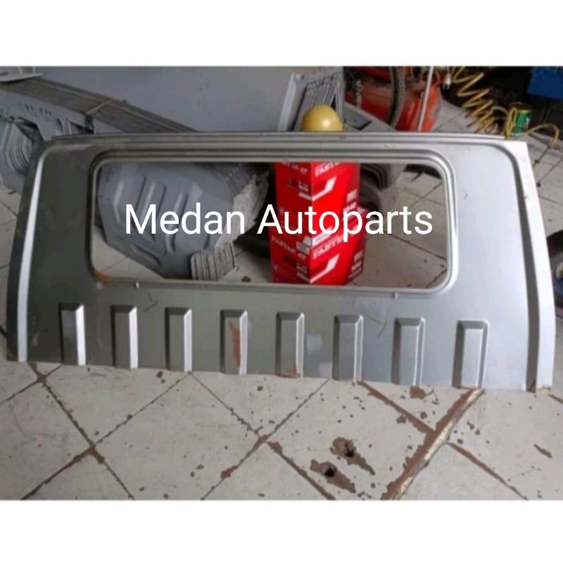 Panel dinding belakang ORI Mitsubishi L300, sandaran atas, gegeran