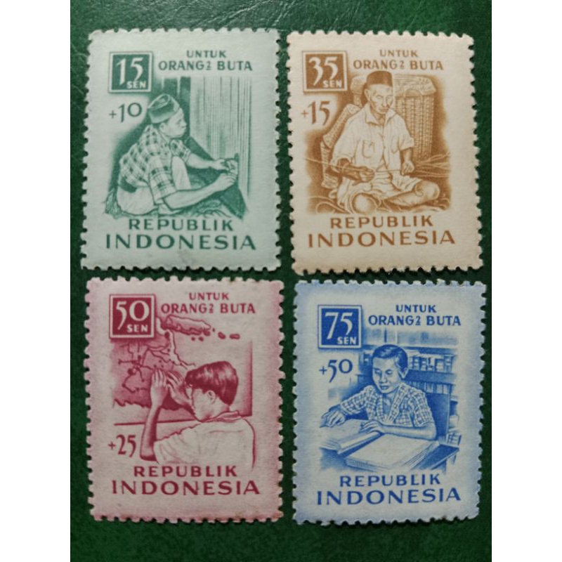 

Prangko Indonesia 4 Pcs Untuk Orang Buta tahun 1956 UN USED