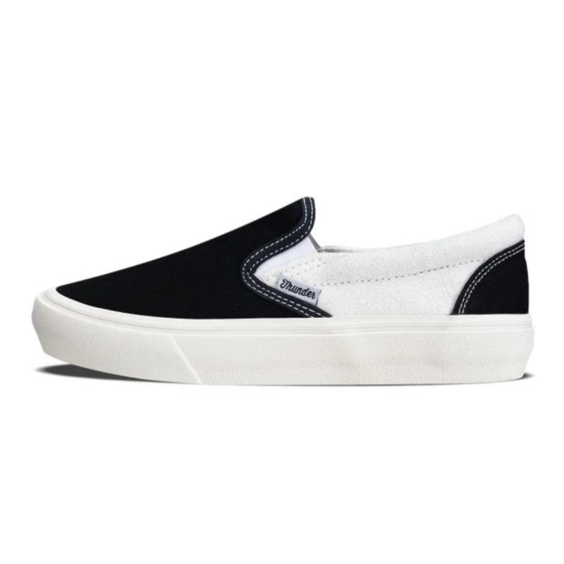 sepatu thunder bear-slip on