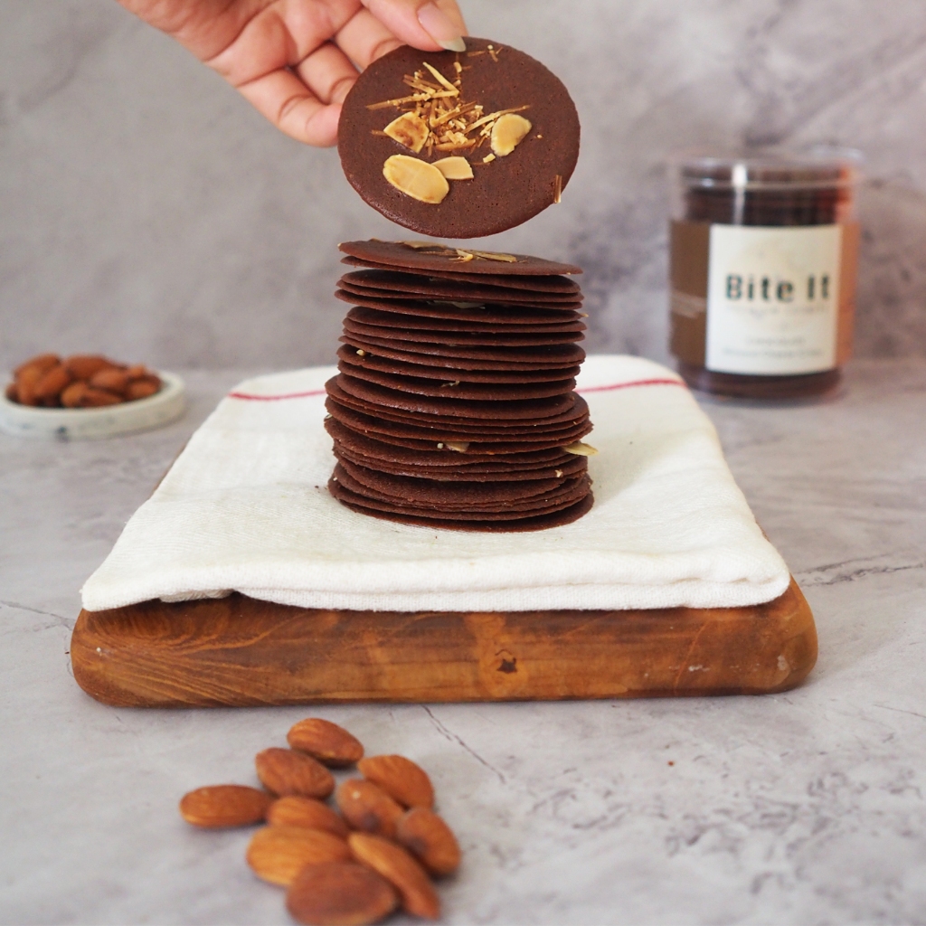 

QH Bite It - Almond Crispy Cheese Medium Halal 150g