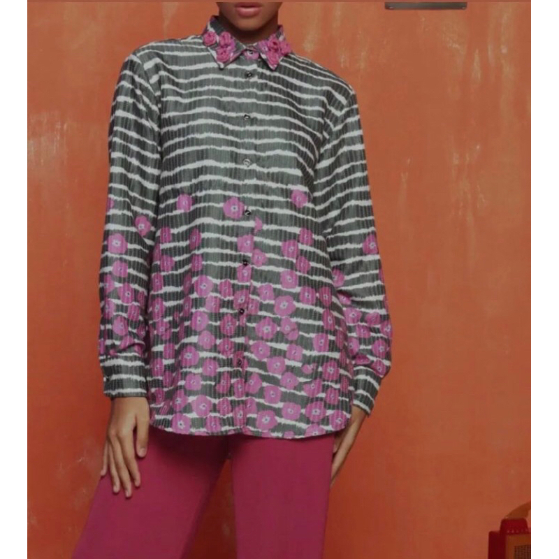 Voxy shirt M aleza label