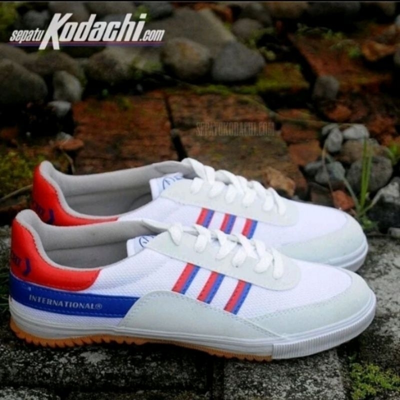 Sepatu Kodachi 8116 merah biru sneaker pria