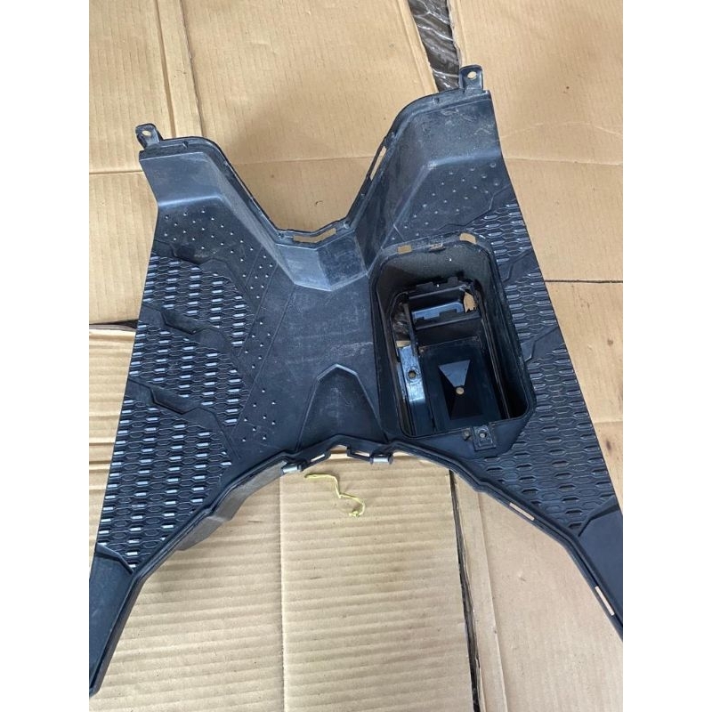 Cover pijakan kaki honda Vario 150 old original