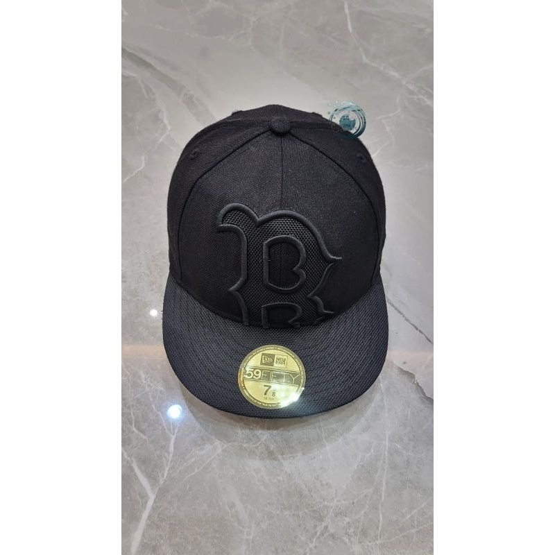 Topi NEW ERA x MLB x BOSTON RED SOX [BIG LOGO Black on Black]
