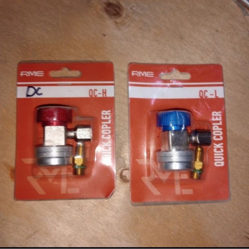 Quick coupler pengisian AC mobil