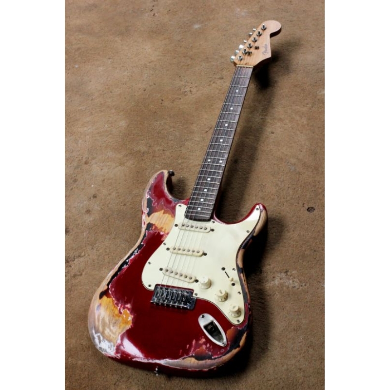 Gitar Listrik Fender Stratocaster Custom Relic Vintage