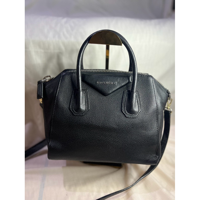 Givenchy Antigona Preloved