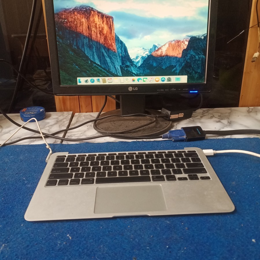 macbook air 11 core 2 duo buntung normal