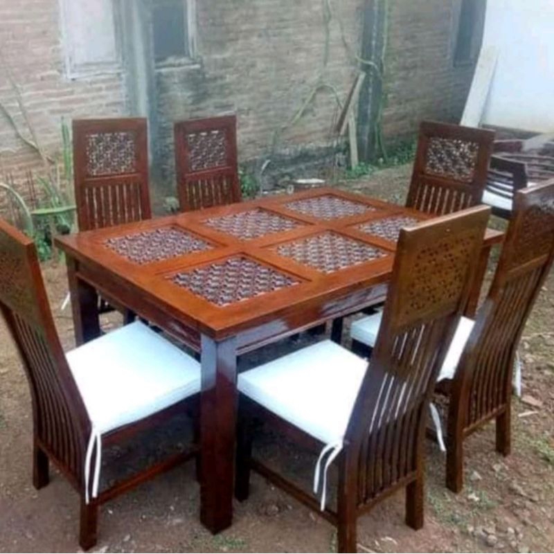 Meja Makan Kayu Jati 6 Kursi Plus Busa dan Kaca