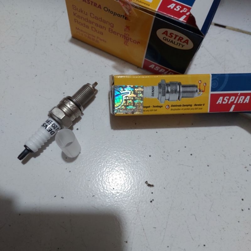 Busi Denso U20. Busi motor honda Beat, Vario, Supra125, Jupiter mx, Satria. Busi Astra Denso