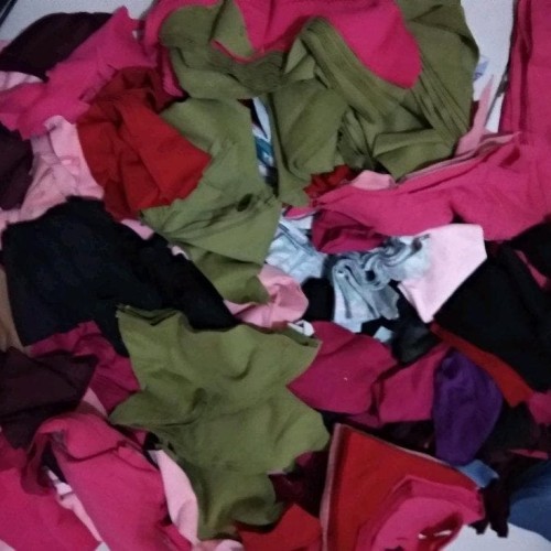 Kain Perca Kiloan  Untuk Isi Samsak - Potongan Kain Bekas Isian Sansak Tinju